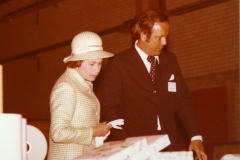 Elisabeth ja pahvikotelot