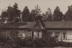 Sahan konttori ja isännöitsijän asunto