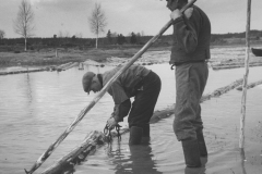 Uittajat työssään, v. 1938, Nokia Oy, puunjalostusteollisuus